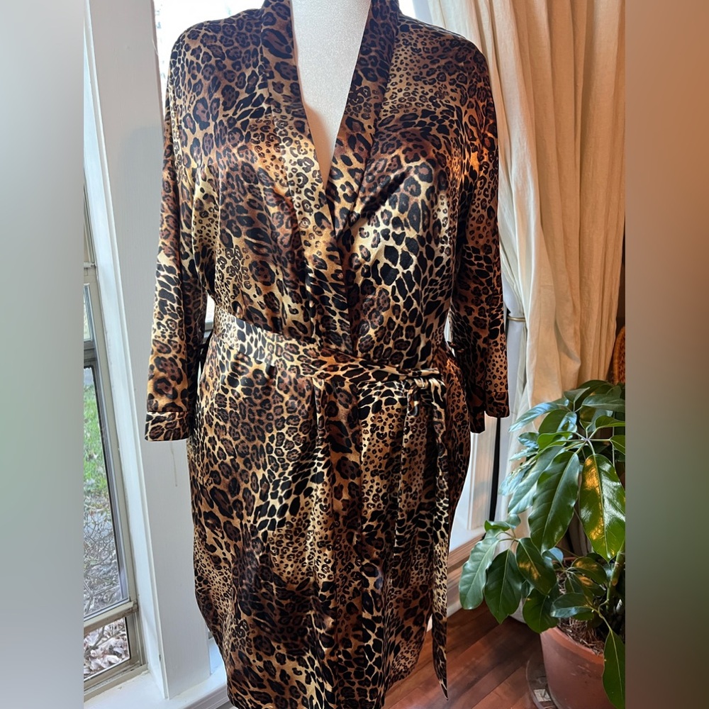 Leopard Print Satin Wrap Robe Boudoir Glam XL 16–18 Old Hollywood Classic Baddie